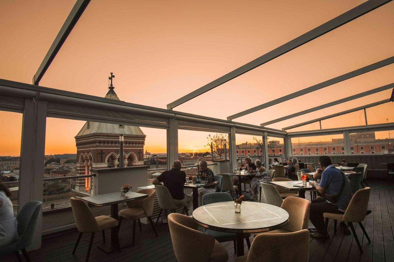 Hotel La Griffe Roma Esterno foto The Sky Bar