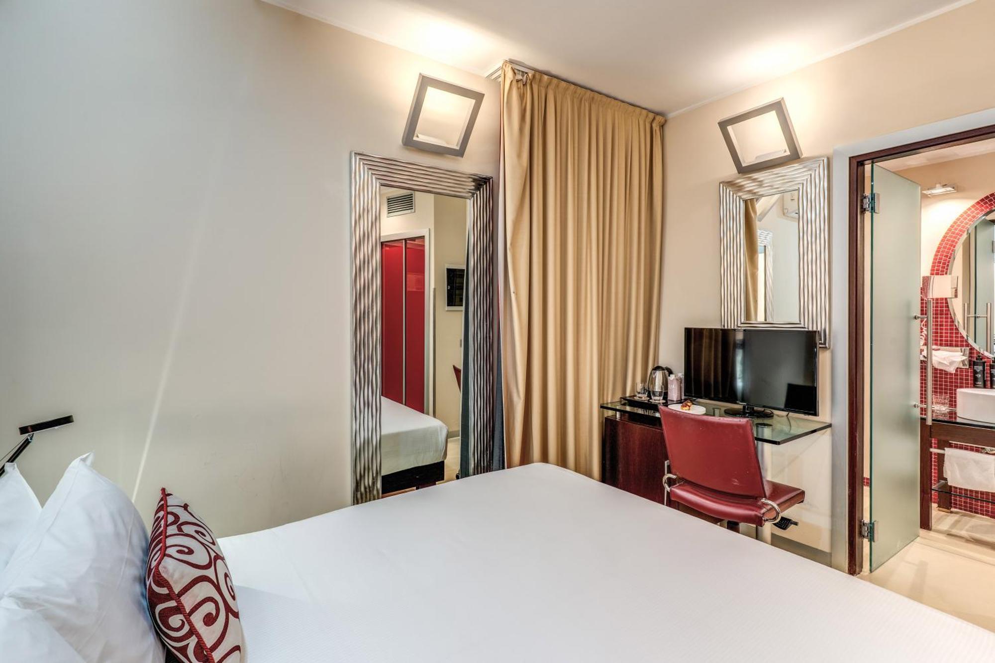 Hotel La Griffe Roma Esterno foto
