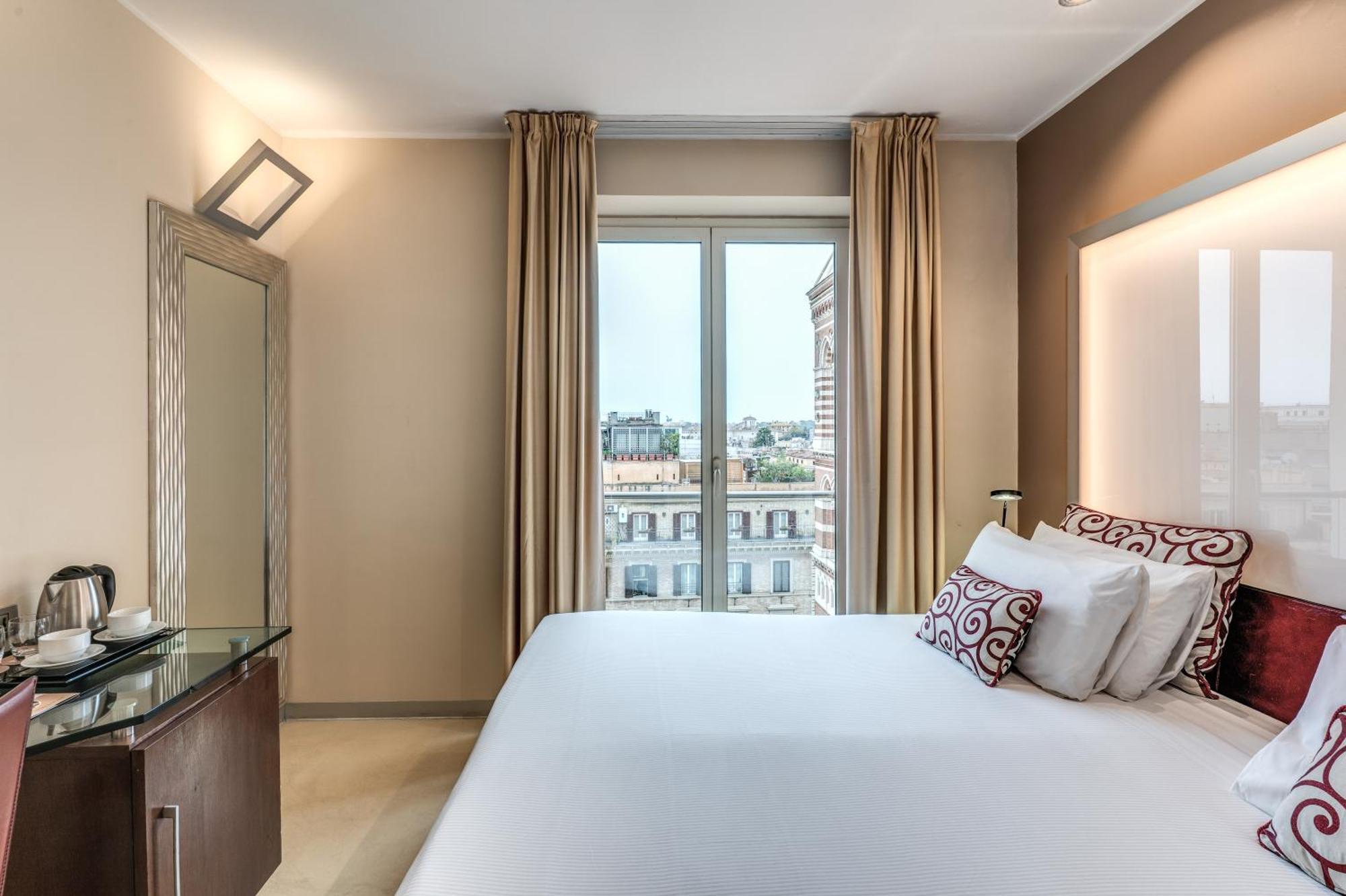 Hotel La Griffe Roma Esterno foto